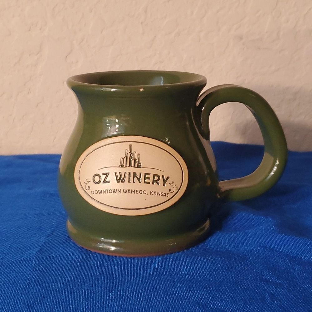 Oz Winery handmade clay pottery coffee mug tea cup unisex green collectible